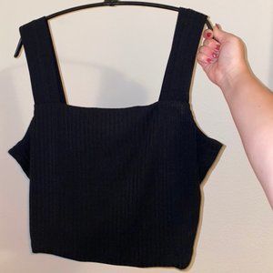 Cropped black ribbed tank